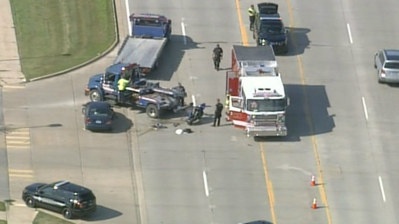 Ypsilanti man dies after crashing motorcycle into turning car,...